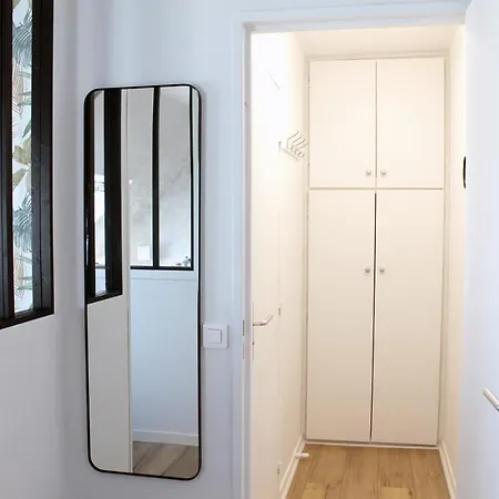 - Cosy A 1 Min De La